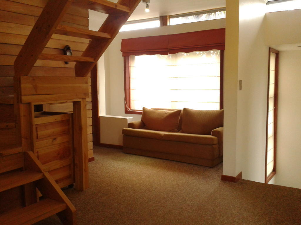 Hostal Los Avellanos 特木科 外观 照片