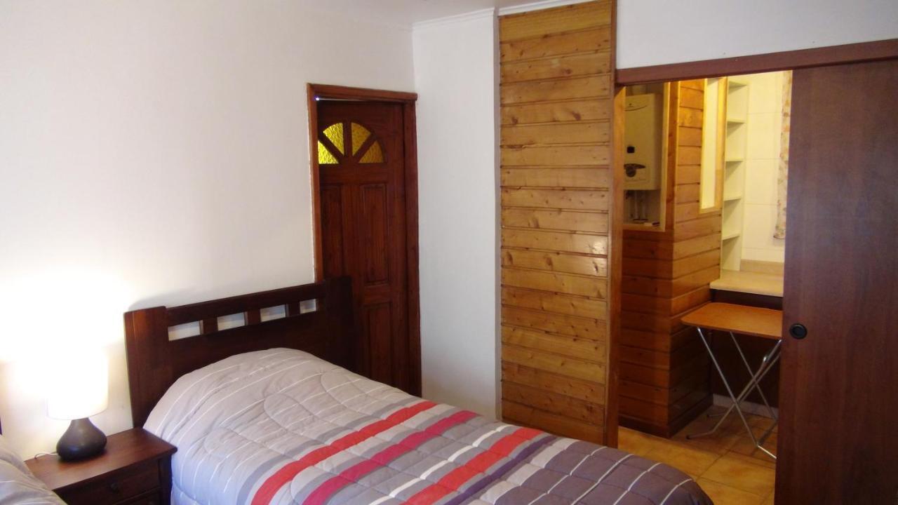 Hostal Los Avellanos 特木科 外观 照片